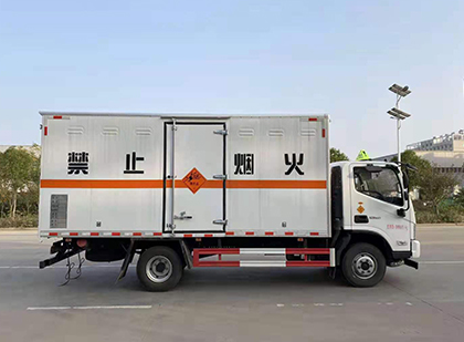 邦溪镇爆破器材运输车